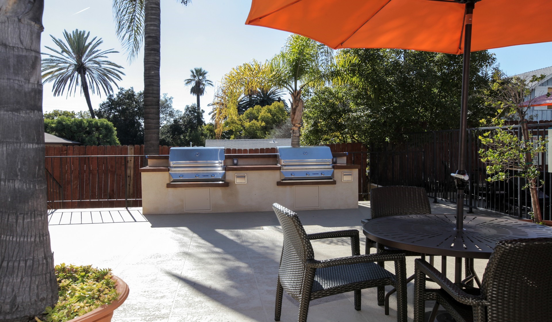 Villas of Pasadena Apartment Homes | Pasadena, CA | Home